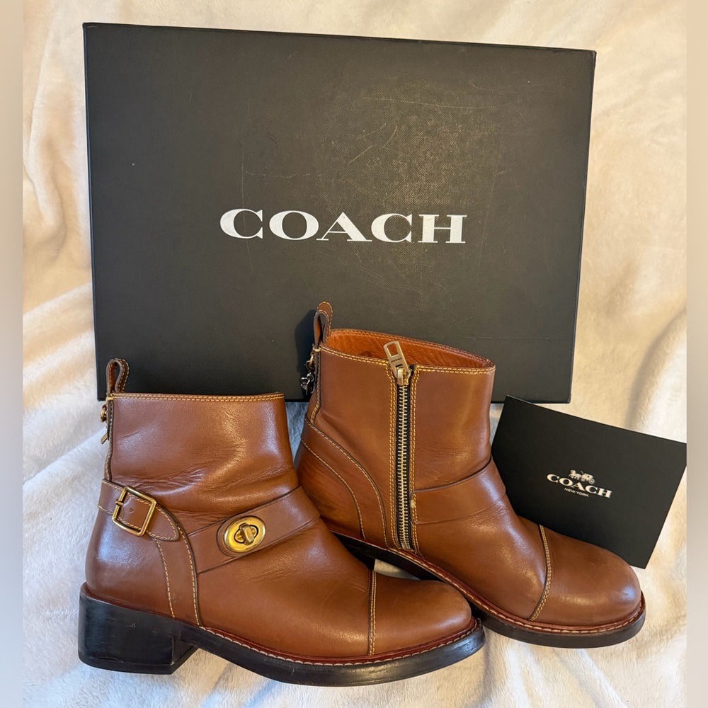Coach Dark Saddle leather Moto heeled bootie sz 8.5B style G1192 w/box
